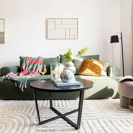 Days - One-bedroom With Smart Tv And High-speed Wi-fi In Vinohrady פראג