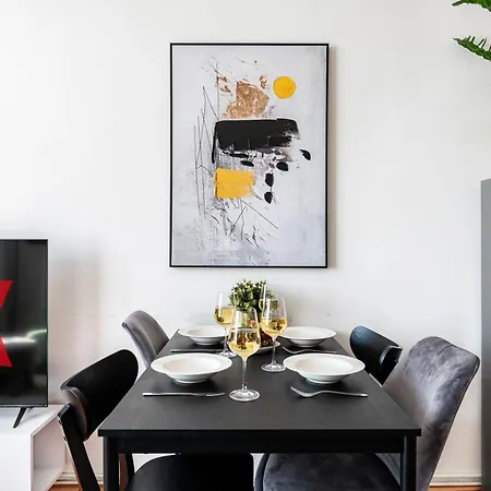 Days - One-bedroom With Smart Tv And High-speed Wi-fi In Vinohrady * פראג